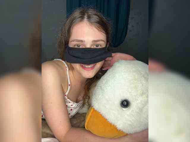 Lovely-eyes