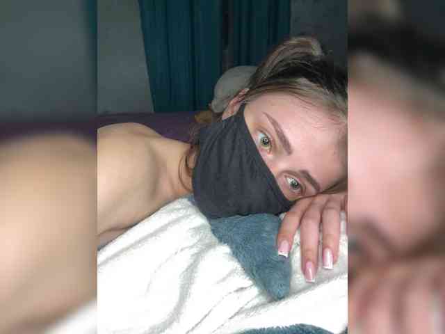 Lovely-eyes