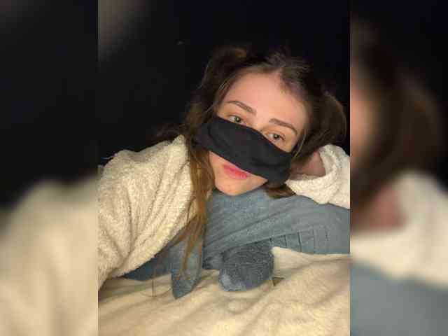 Lovely-eyes