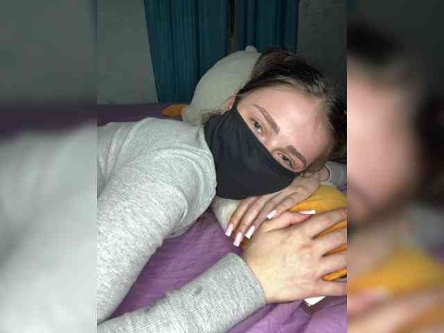 Lovely-eyes