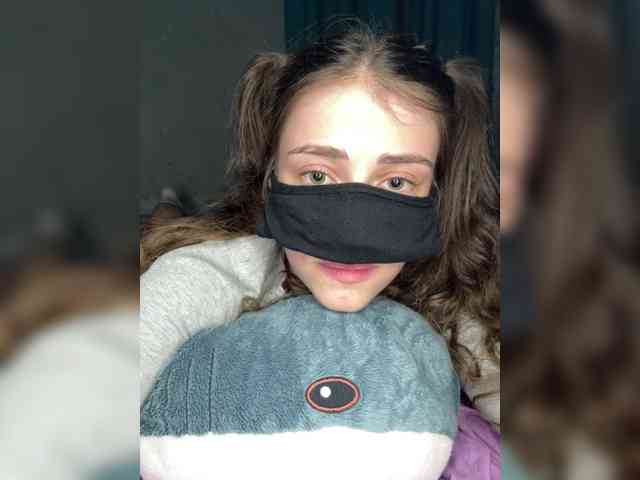Lovely-eyes