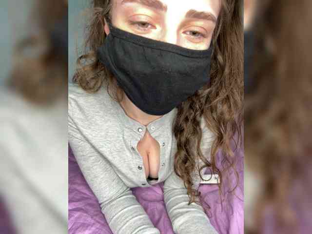 Lovely-eyes