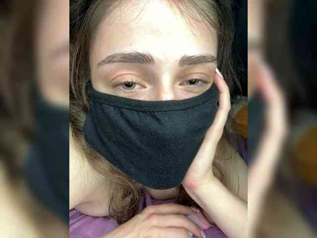 Lovely-eyes