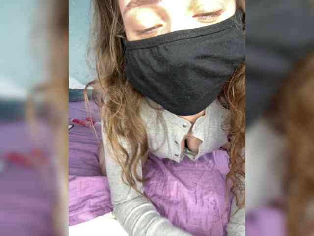 Lovely-eyes