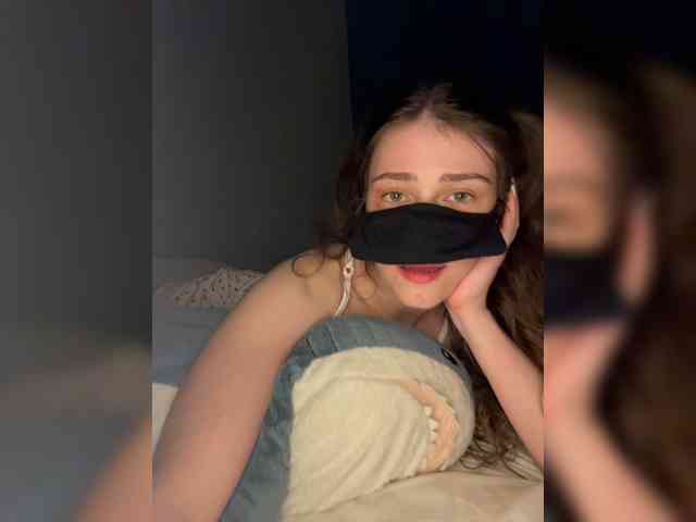 Lovely-eyes
