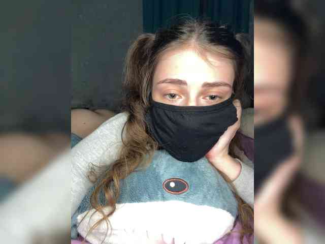 Lovely-eyes