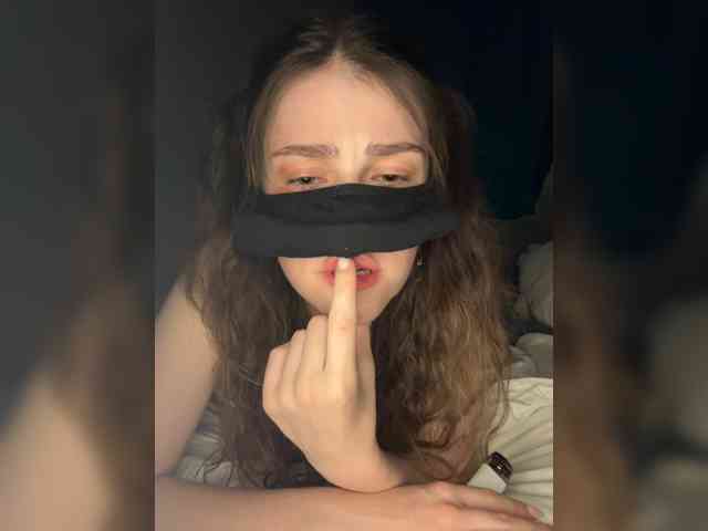 Lovely-eyes