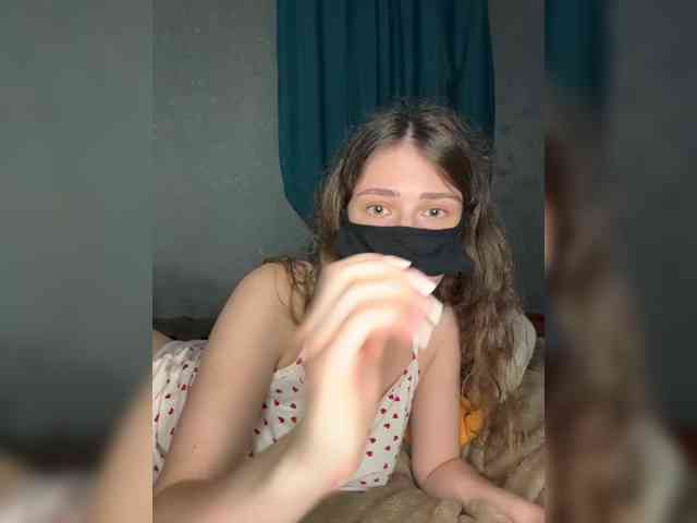 Lovely-eyes