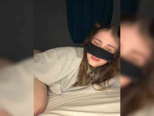 Lovely-eyes