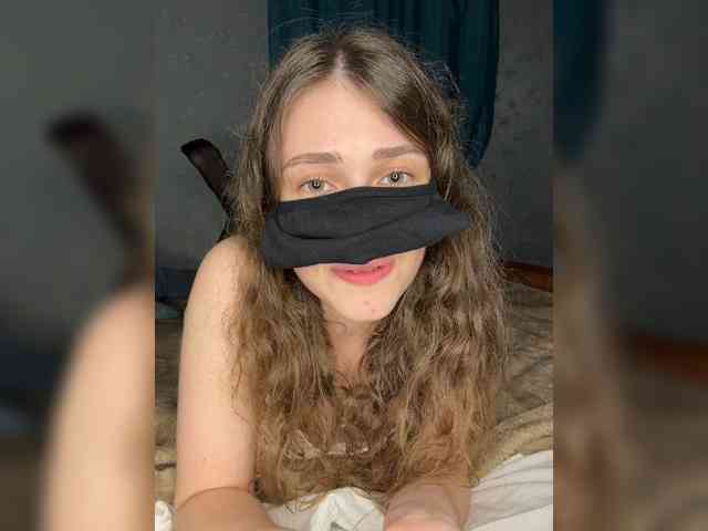 Lovely-eyes