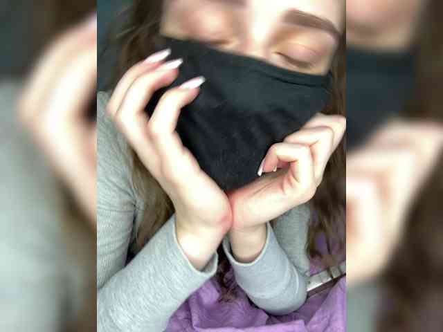 Lovely-eyes