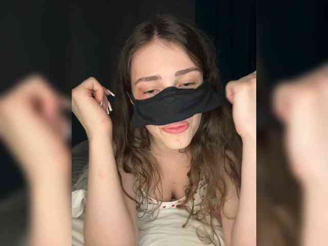Lovely-eyes