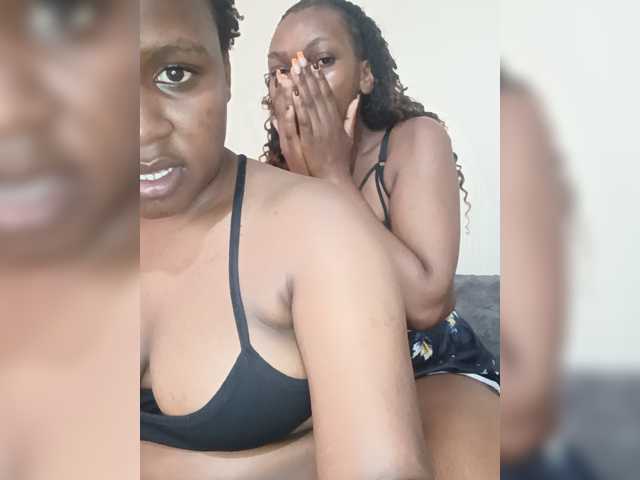 Royalshae live cam on BongaCams
