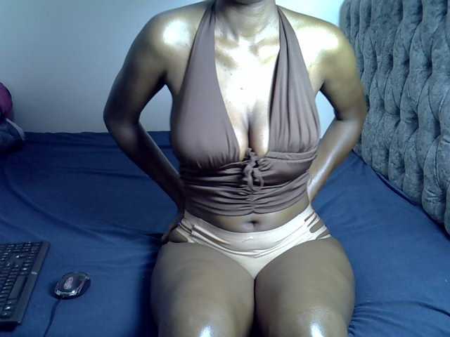 Kiki1969 live cam on BongaCams