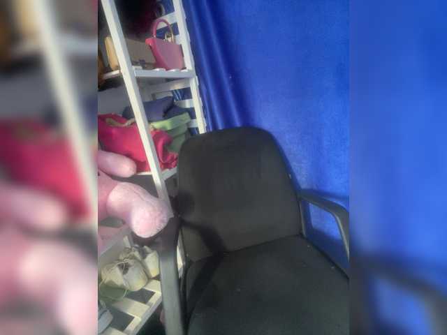 Mishy-123 live cam on BongaCams