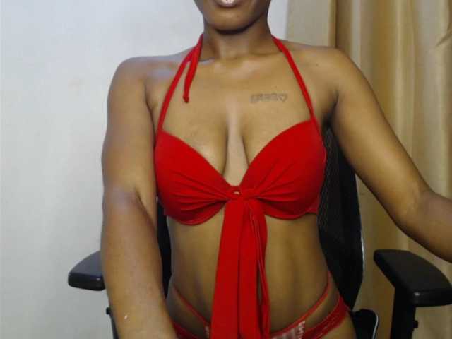 Claireann live cam on BongaCams