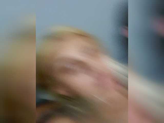 Anna2001 live cam on BongaCams