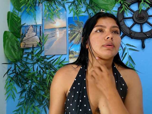 wednesdayevil18 live cam on BongaCams
