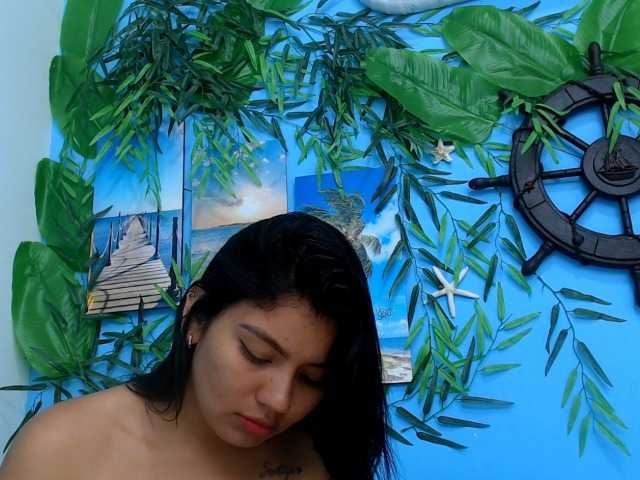 wednesdayevil18 live cam on BongaCams