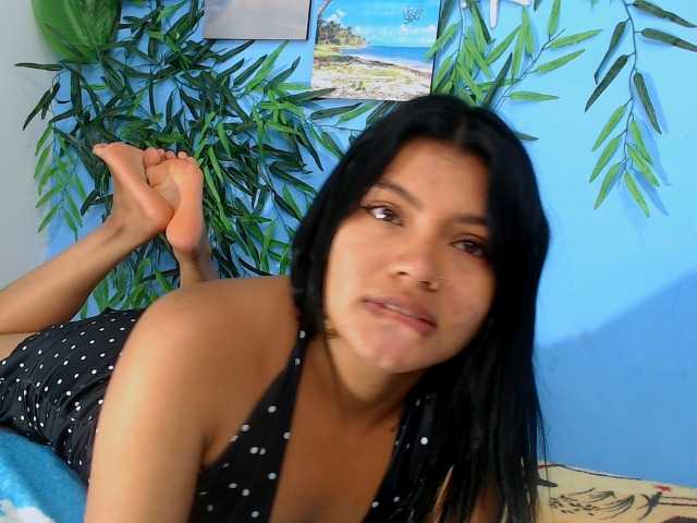 wednesdayevil18 live cam on BongaCams
