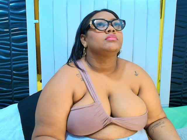 Roxy-Henao