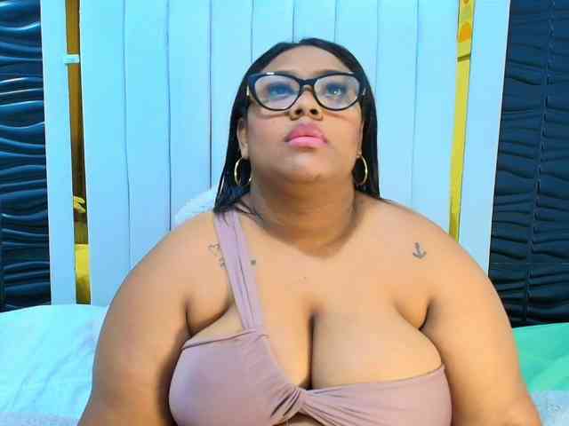 Roxy-Henao