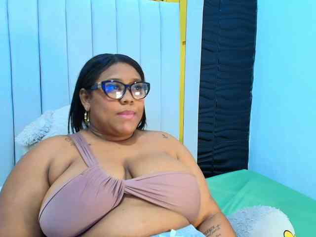 Roxy-Henao