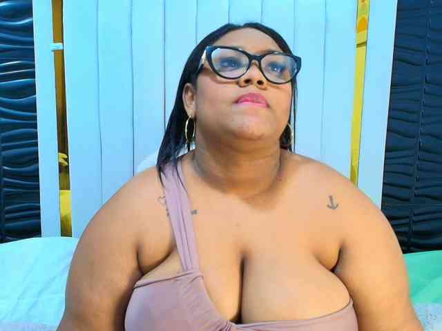 Roxy-Henao