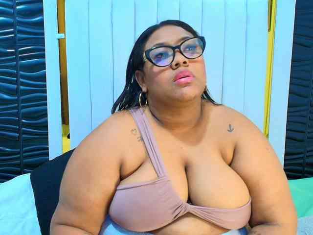 Roxy-Henao