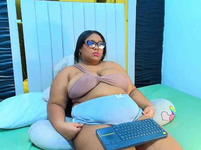 Roxy-Henao