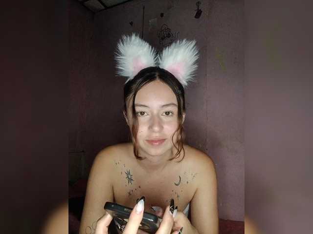CANDYTHEROSS live cam on BongaCams