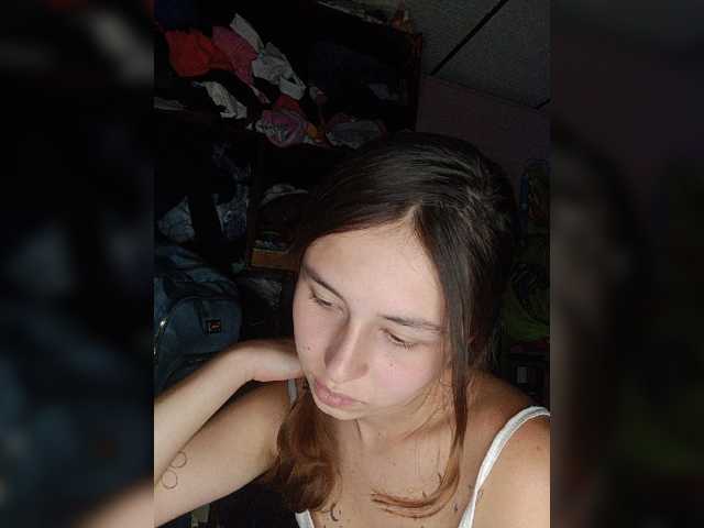 CANDYTHEROSS live cam on BongaCams