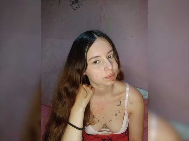 CANDYTHEROSS live cam on BongaCams