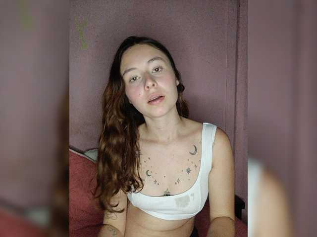 CANDYTHEROSS live cam on BongaCams