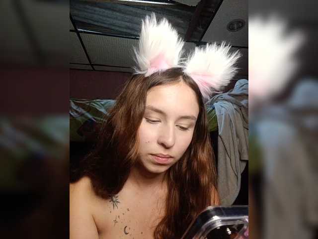 CANDYTHEROSS live cam on BongaCams