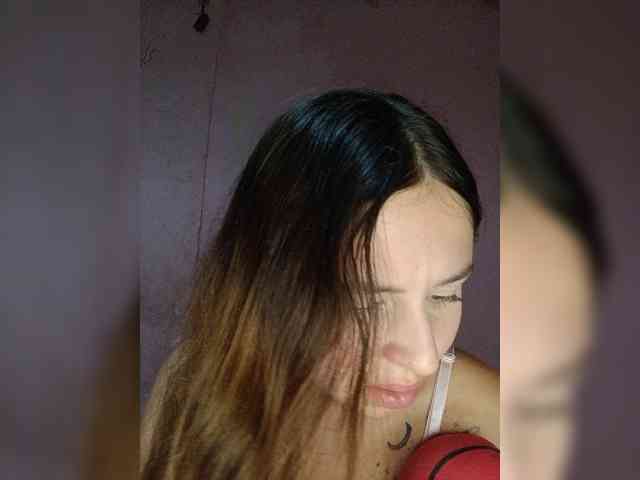CANDYTHEROSS webcam