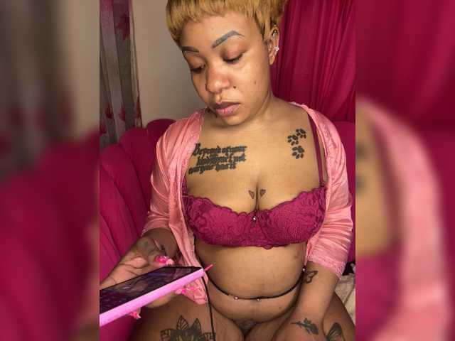 Baaarbie1 live cam on BongaCams