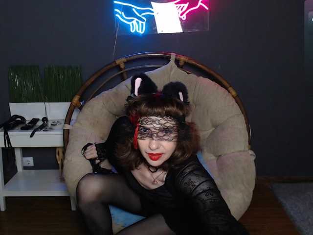 Kate-Avis