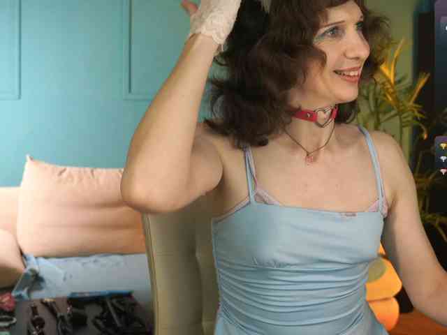 Kate-Avis