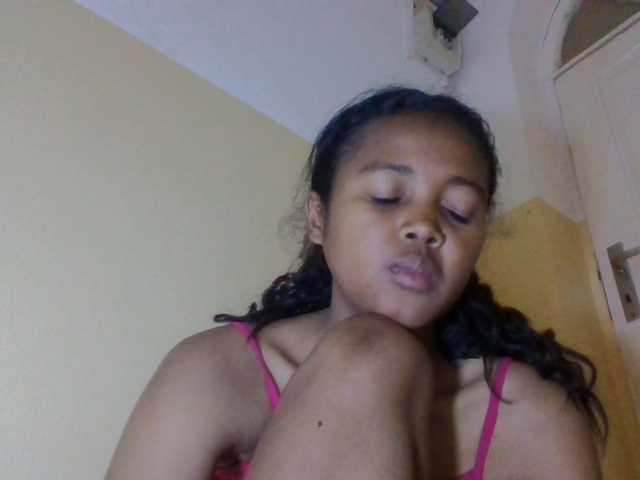 FAYENCE03 live cam on BongaCams