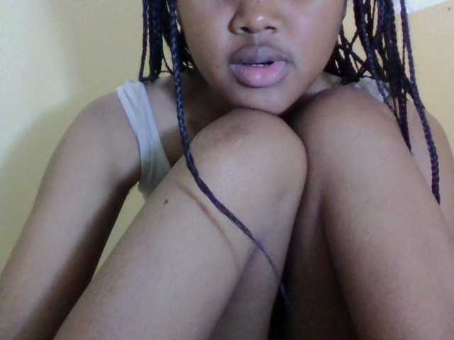 FAYENCE03, en vivo ahora en BongaCams