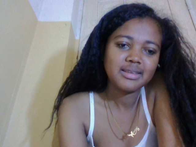 FAYENCE03 live cam on BongaCams