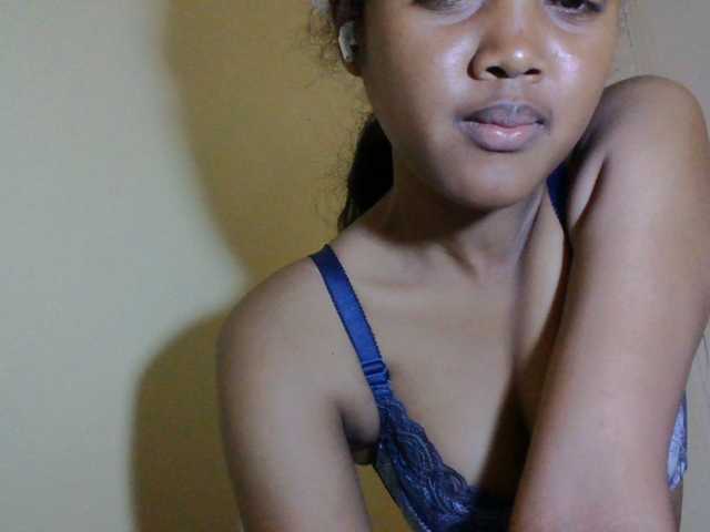 FAYENCE03 live cam on BongaCams