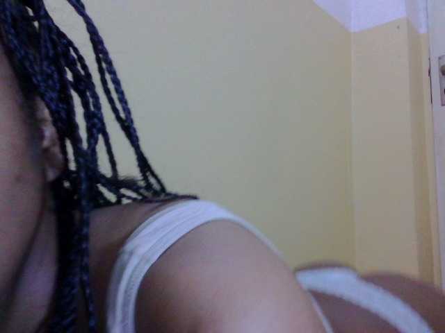 FAYENCE03, en directo ahora en BongaCams