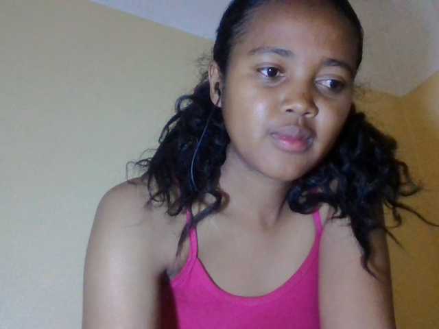 FAYENCE03 live cam on BongaCams