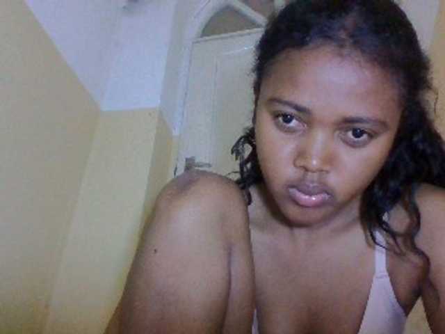 FAYENCE03 live cam on BongaCams