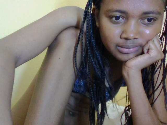 FAYENCE03, en directo ahora en BongaCams