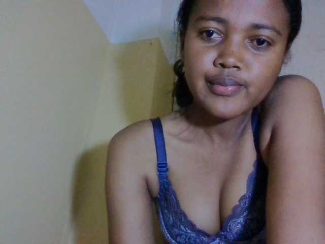 FAYENCE03 live cam on BongaCams