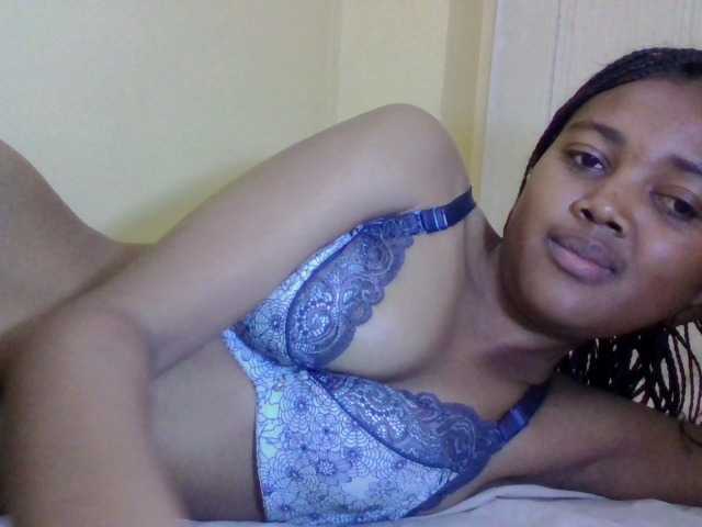 FAYENCE03, en directo ahora en BongaCams