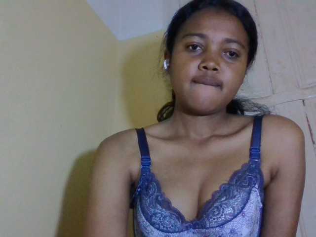 FAYENCE03 live cam on BongaCams
